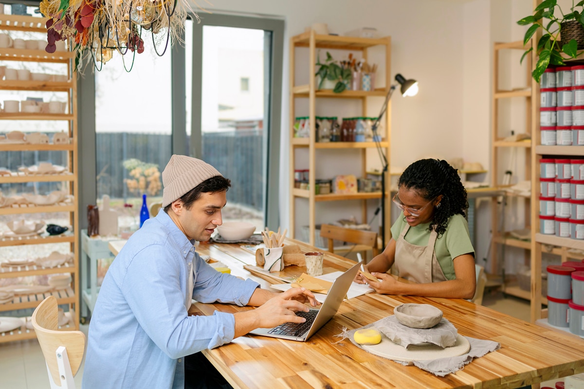 Starting a Small Business in Canada as a Newcomer: 5 Steps From Legal…
